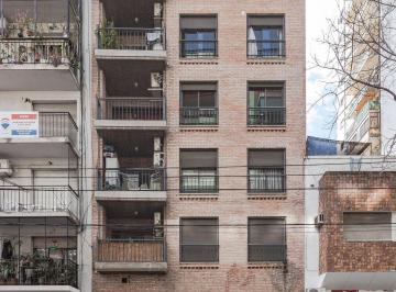 Departamento · 82m² · 4 Ambientes · 1 Cochera · Venta Departamento 4 Amb C/cochera en Caballito