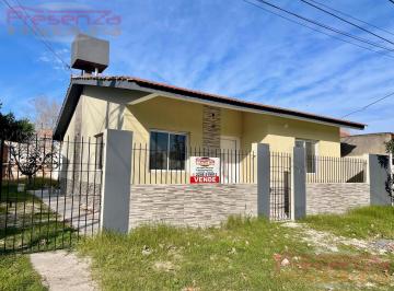 Casa · 60m² · 3 Ambientes · 2 Cocheras · Casa + Dpto en Venta en Mar del Tuyu Totalmente Refaccionada a Nueva