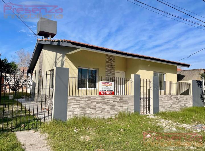 Casa · 60m² · 3 Ambientes · 2 Cocheras