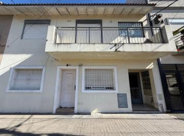 Departamento de 2 ambientes, Tres de Febrero · Departamento Tipo PH en Planta Baja - con Patio