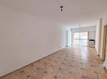 Departamento · 76m² · 3 Ambientes · Departamento de 3 Ambientes en Alquiler en Ramos Mejía