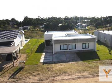 Casa · 150m² · 6 Ambientes · Casa en Venta - 3 Dorm. 3 Baños - Pinamar