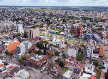 Terreno · 374m² · Venta Lote en Haedo Norte.