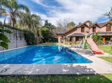 Casa · 360m² · 6 Ambientes · 4 Cocheras · Venta Casa Parque Leloir 1760 m² Pileta Permuta