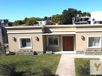 Casa · 178m² · 5 Ambientes · Casa en Venta - 4 Dorm. 3 Baños - Pinamar