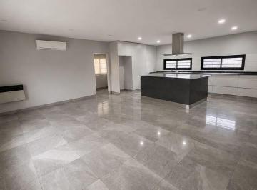 Casa · 150m² · 3 Ambientes · Casa en Los Polvorines