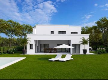 Casa · 224m² · 6 Ambientes · 6 Cocheras · Casa en Venta 6 Amb en 2 Plantas Rasgos Modernos