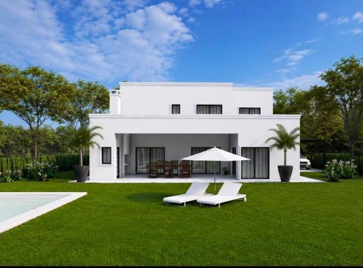 Casa · 224m² · 6 Ambientes · 6 Cocheras