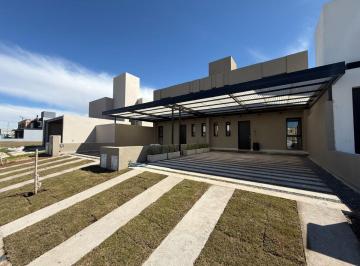PH de 5 ambientes, Córdoba · Venta Duplex Terrazas de Manantiales - 3 Dorm - Premium