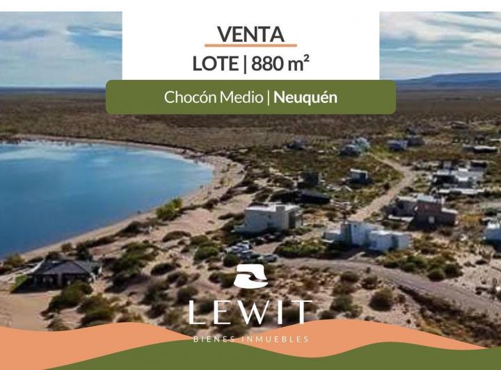 Terreno · 879m²