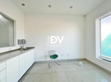 Local comercial · 12m² · 1 Ambiente · Consultorio en Alquiler – Uso Médico - Sarmiento y Ameghino