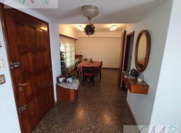 Casa · 315m² · 7 Ambientes · Casa en San Carlos