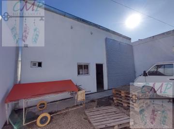 Bodega-Galpón · 233m² · Galpón en San Cayetano