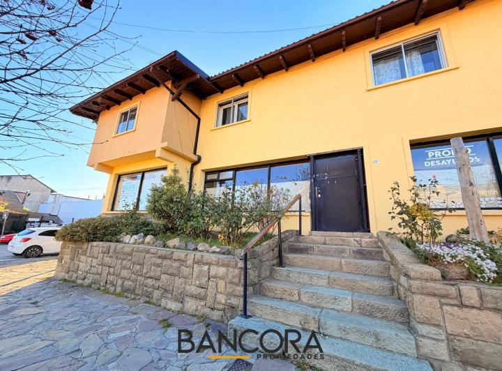 Casa · 404m² · 16 Ambientes