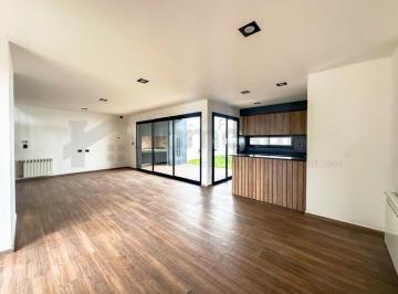PH · 150m² · 3 Dormitorios · Oportunidad Duplex de 3 Dorm 3 Baños en Chacras Green