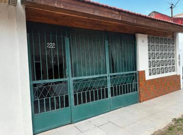 Casa · 62m² · 3 Ambientes · 1 Cochera · Casa 3amb C/ Cochera y Terraza, V Celina Sarmiento