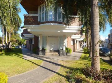 Casa de 5 ambientes, Ciudad de Santa Fe · Casa de 4 Dorm. en Venta en La Ciudad de Santa Fe