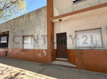 Local comercial · 1370m² · 8 Ambientes · Importante Salon Comercial - Venado Tuerto