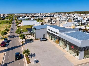 Oficina comercial · 56m² · Oficina en Venta en El Ingreso Docta 56 m² Patio 40 m² Usd 89.000 Renta con 6,50% Anual en Dólares