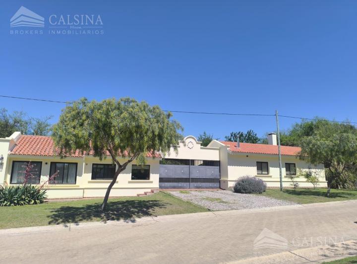 Casa · 237m² · 3 Dormitorios