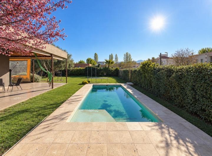 Casa · 348m² · 5 Ambientes
