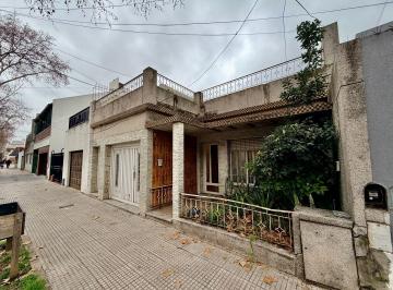NIR-NIR-3996_2 · Casa/lote a La Venta en Versalles, Caba