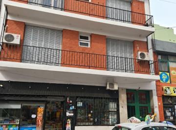 Departamento · 78m² · 4 Ambientes · Alquiler Departamento 4 Ambientes en San Telmo Al Frente con Balcón