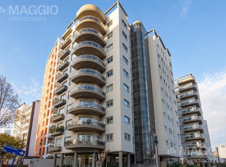 Departamento · 160m² · 5 Ambientes · 1 Cochera