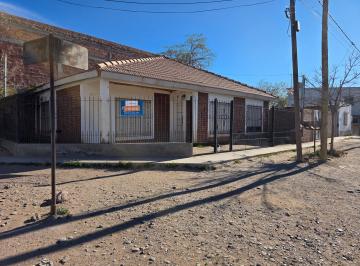 Casa · 114m² · 4 Ambientes · 1 Cochera · Vende Casa de 3 Dorm + Dpto de 1 Dorm. en Rincón de Los Sauces