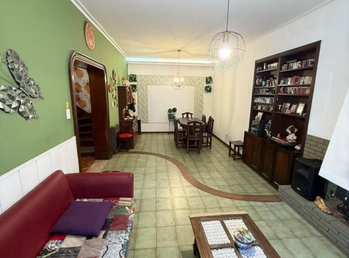 Casa · 150m² · 4 Ambientes · 1 Cochera