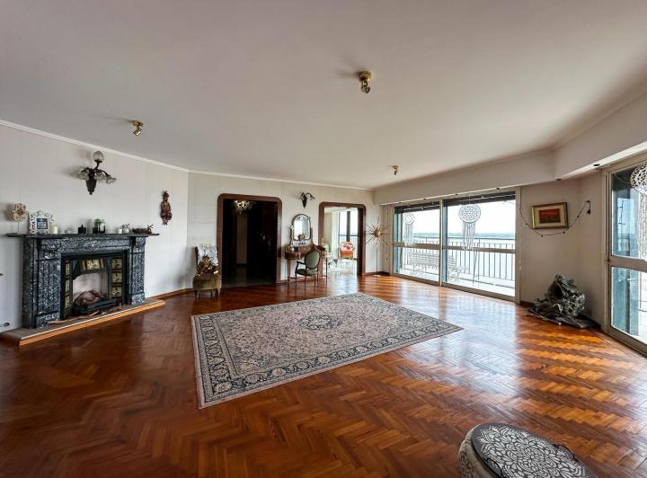 Departamento · 370m² · 11 Ambientes · 1 Cochera