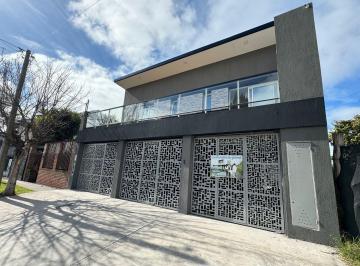 PH · 85m² · 3 Ambientes · 2 Cocheras · PH en 3 Amb con Cochera. Alquiler 24 Meses