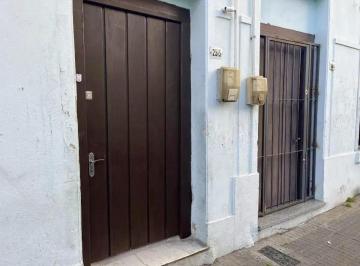 Casa · 120m² · 5 Ambientes · Alquiler de Casa de 3 Dorm. en Unión, Montevideo