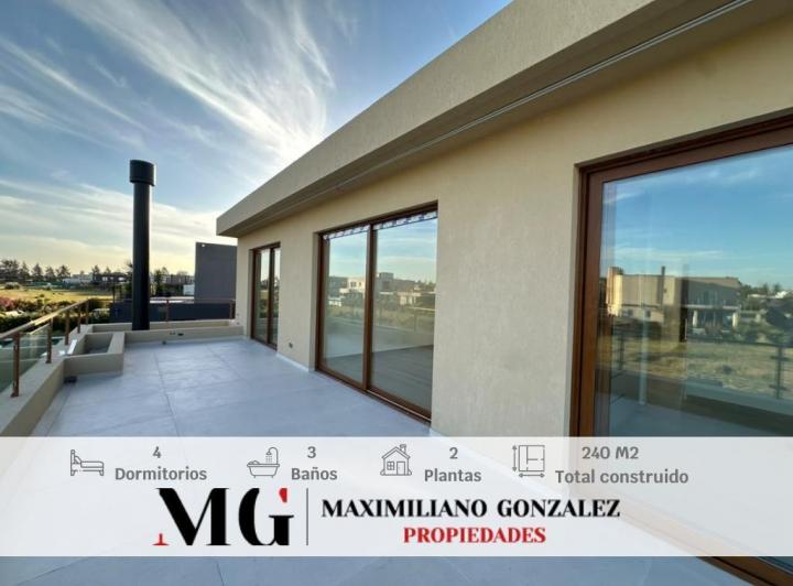 Casa · 200m² · 6 Ambientes · 2 Cocheras