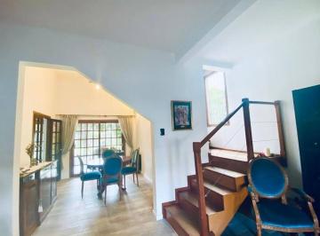 Casa · 180m² · 5 Ambientes · 1 Cochera · Venta Chalet 6 Amb. Parque Apta Credito Hurlingham