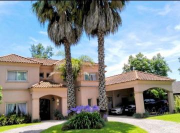 Casa de 6 ambientes, Pilar · Casa en Venta Barrio Privado "La Pradera ", Harás de Pilar, Lote Central, Excelente Estado.