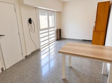 Departamento · 25m² · 1 Ambiente · Alquiler 24 Meses Lindo Monoambiente Zona Centro.