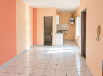 Departamento · 33m² · 2 Ambientes · Departamento en Alquiler Lomas del Mirador 2 Amb.
