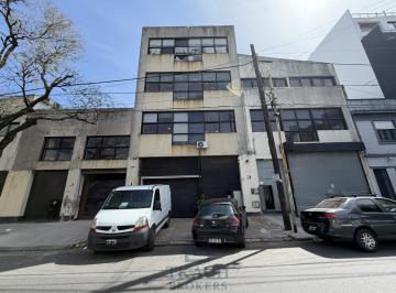 Depósito · 2600m² · 3 Cocheras · Depósito Venta 2600 m²