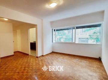 Departamento · 32m² · 1 Ambiente · Esmeralda y Av del Libertador - Frente 32 m² Impecable Todo Sol Baño y Cocina Completos
