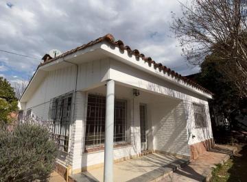 Casa de 5 ambientes, Villa Carlos Paz · Chalet + Departamento en Venta Barrio Miguel Muñoz