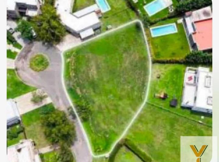 Terreno · 994m²