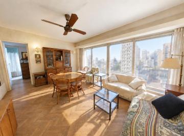 Departamento · 71m² · 4 Ambientes · Luminoso Semipiso de 4 Amb. C/ Vista Abierta a Renovar - Excelente Ubicación
