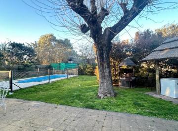 Casa · 180m² · 5 Ambientes · 2 Cocheras · Casa - La Reja