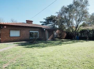 Casa · 946m² · 4 Ambientes · 1 Cochera · Venta o Permuta Casa Quinta en Moreno/paso del Rey