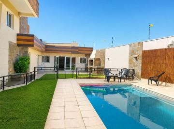Departamento · 100m² · 5 Ambientes · 1 Cochera · Departamento en Alquiler Complejo del Oeste - Chacras Park