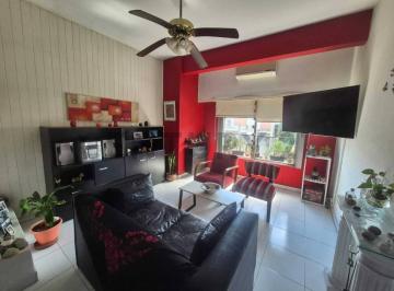 PH · 56m² · 3 Ambientes · Venta PH Al Frente con Patio - Sin Expensas - Apto Credito en Caseros