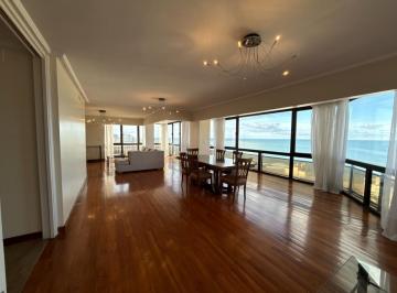 Departamento · 11111m² · 5 Ambientes · Penthouse en Duplex Pleno Playa Grande. Edificio Villa Regina.