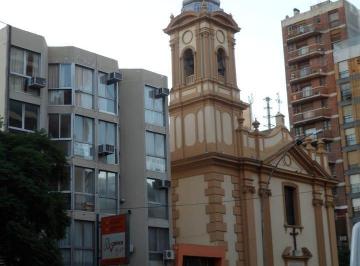 Foto · Excelente Oportunidad! Amplias Oficinas 90 m² en Av Maipú Esq Av Emilio Olmos.
