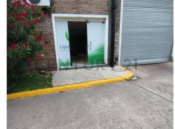 Bodega-Galpón · 450m² · Venta - Permuta Galpon Industrial - Moron